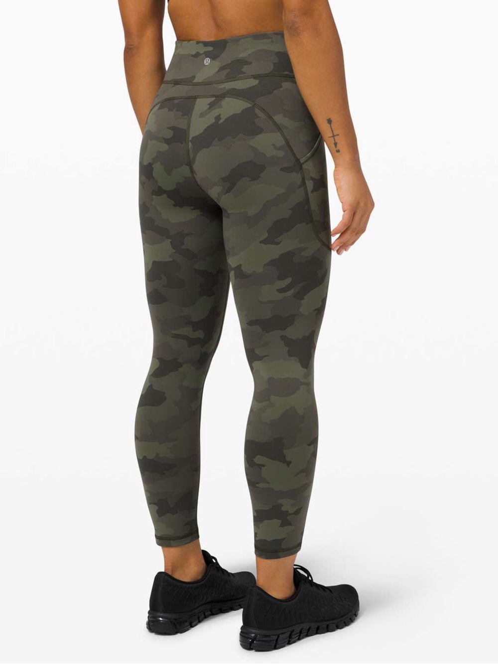 056. Lululemon Invigorate High-Rise Crop 23"
Heritage 365 Camo Green Twill 4 EUC
